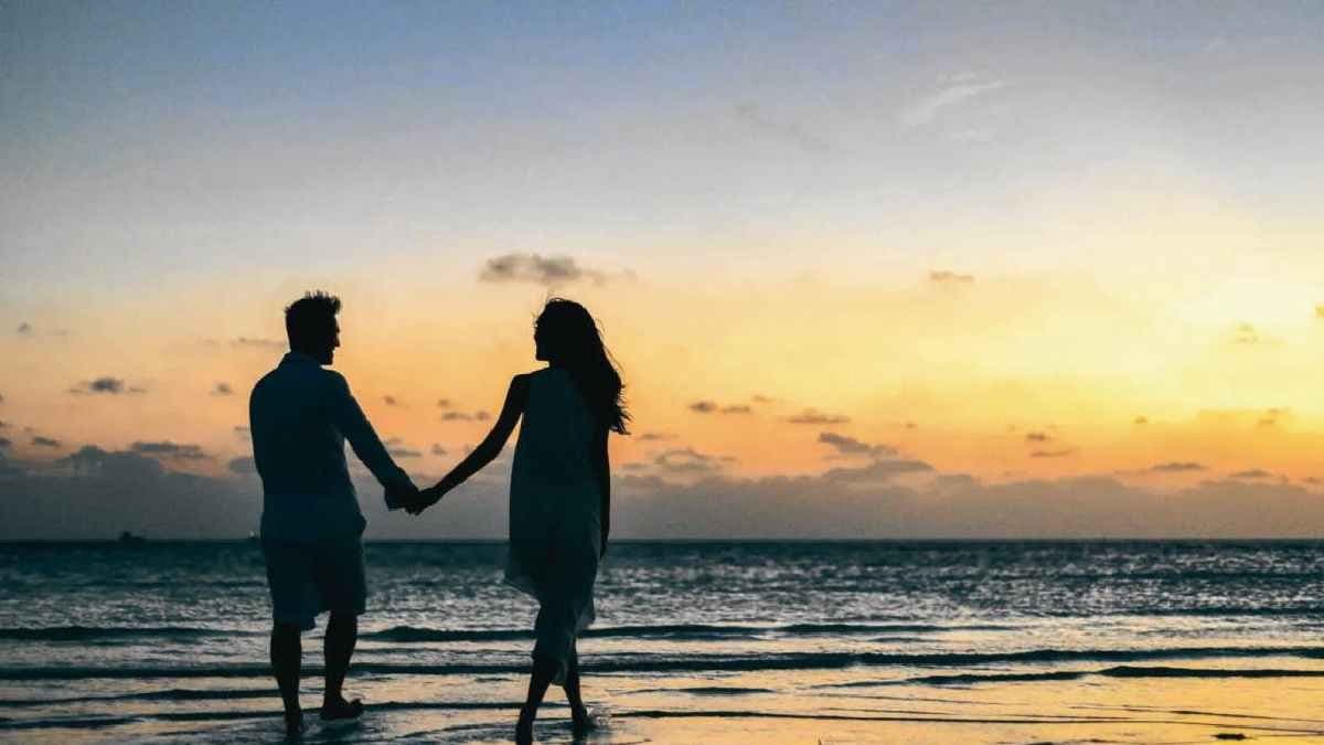 Partners who work same office can feel more secure in Life