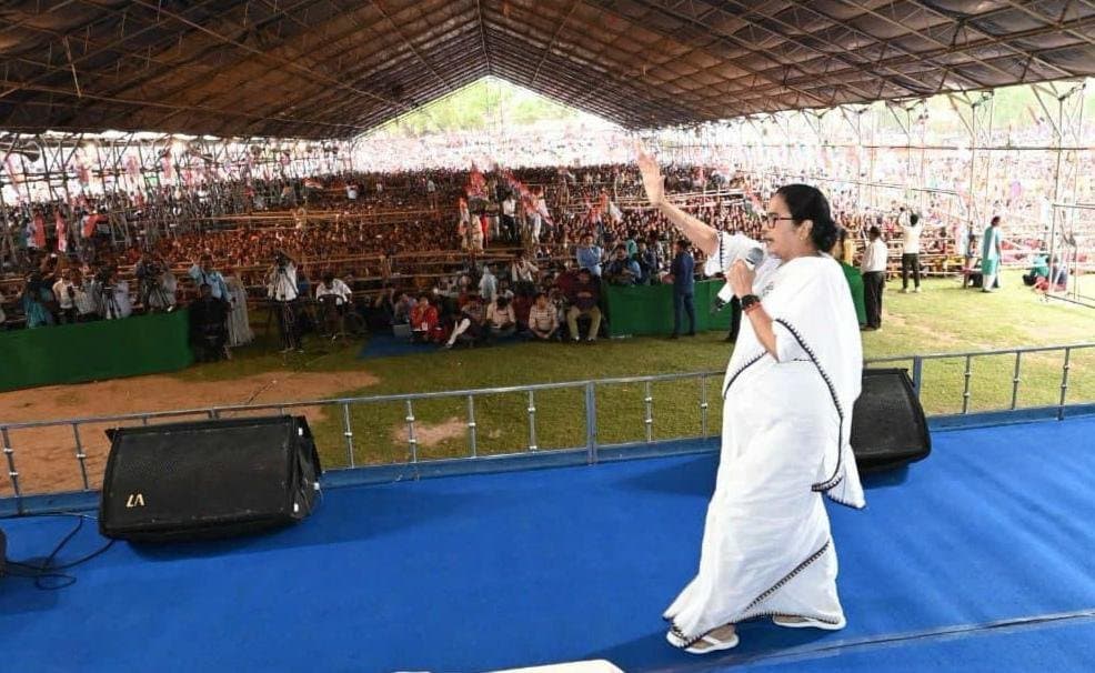 TMC: ‌‌ভোটের আগে সরানো হোক চার কেন্দ্রীয় এজেন্সির প্রধানদের, কমিশনে আর্জি তৃণমূলের
