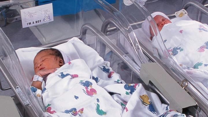 Man who was swapped in the hospital finds out the truth after 60 years