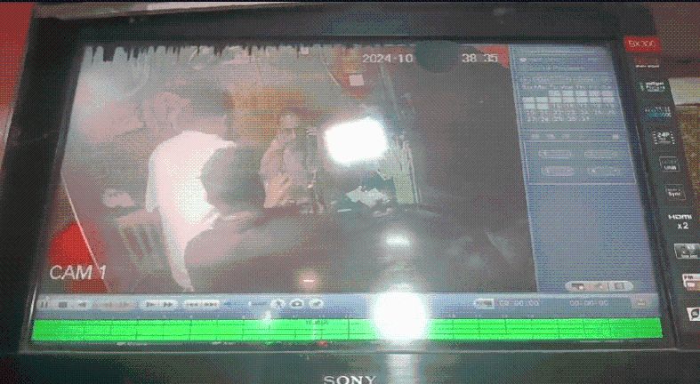 শহরে দুষ্কৃতি তাণ্ডব, রেস্তোরাঁয় ঢুকে মারধরের অভিযোগ