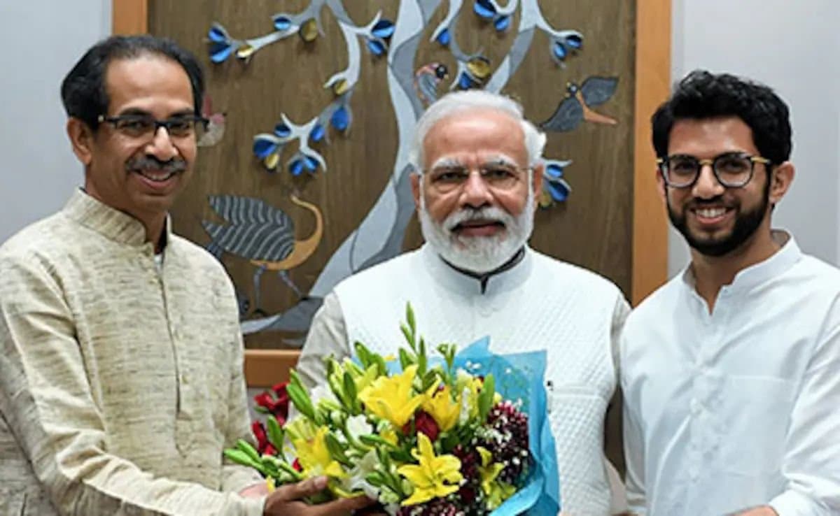 Uddhav Thackeray:‌ উদ্ধব ফিরছেন এনডিএ জোটে?‌ জল্পনা উসকে দিলেন মহারাষ্ট্রের বিধায়ক 