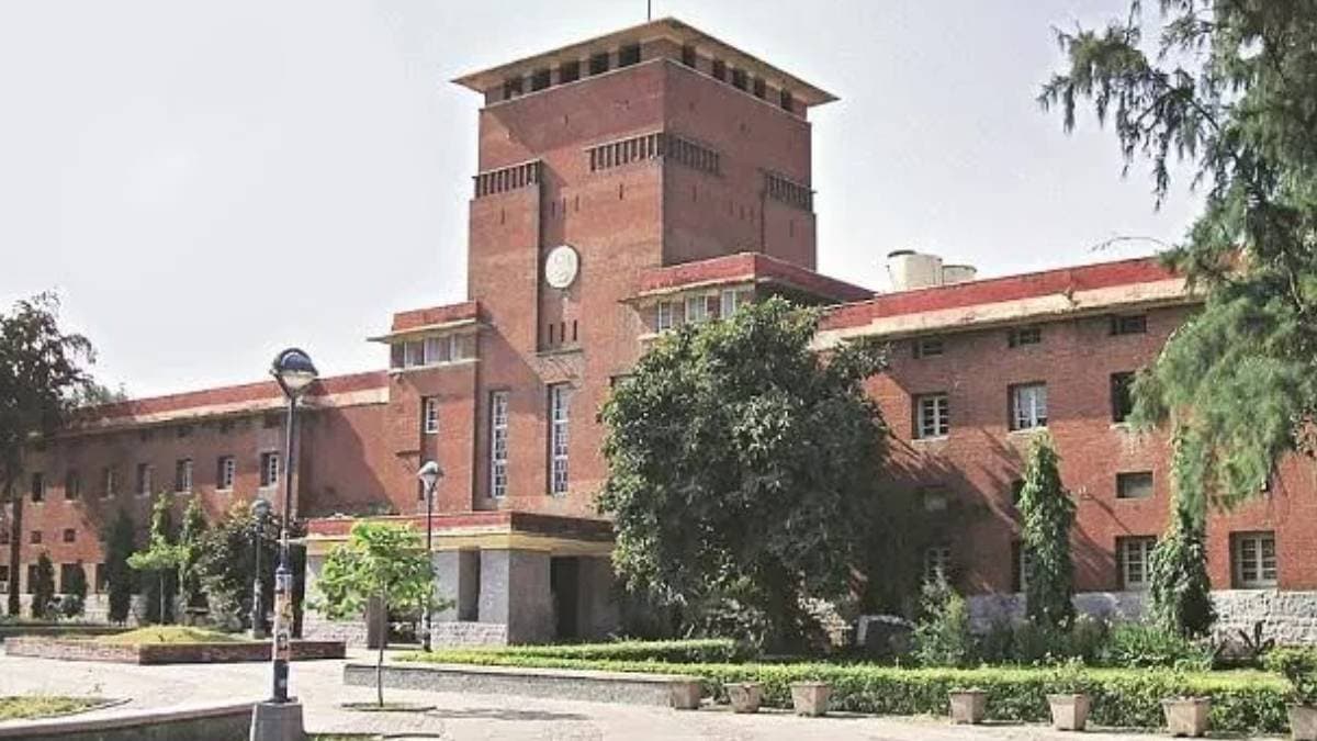 Controversial words in Delhi University form sparks debate