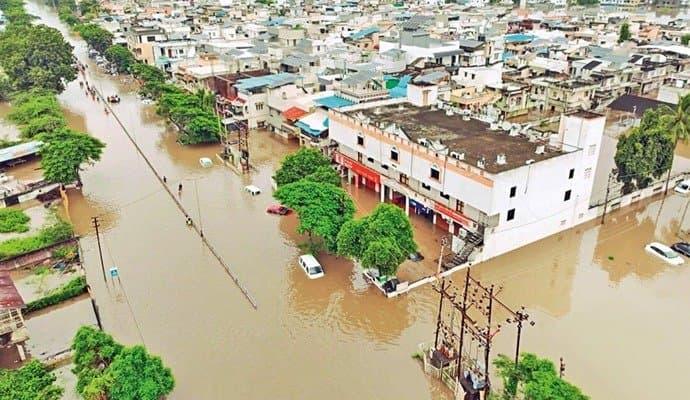 Severe rainfall causes flood-like situation in Gujarat, IMD issues red alert