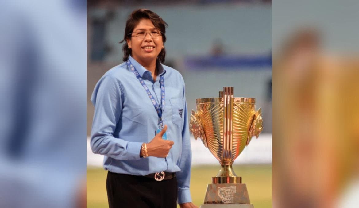 Bengal Pro T20 League: ট্রফি নিয়ে এলেন ঝুলন, ফাঁকা মাঠেই শুরু বেঙ্গল প্রো টি-২০ লিগ