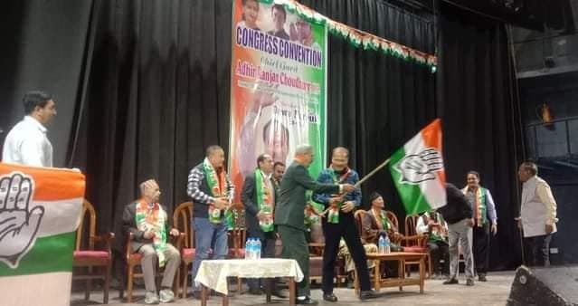Binay Tamang: লোকসভার আগে পাহাড়ে বড় পরিবর্তন, কংগ্রেসে যোগ দিলেন বিনয় তামাং