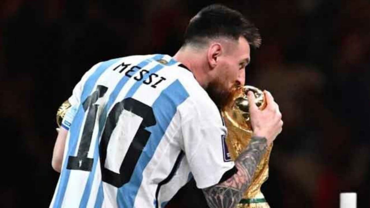 Lionel Messi: মেসির পরেই অবসর আর্জেন্টিনার ১০ নম্বর জার্সির