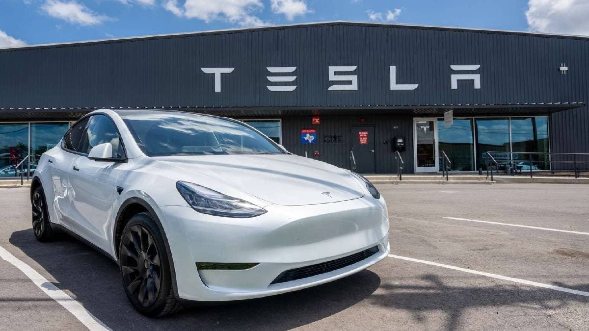 Elon Musk to open Tesla second showroom in Delhi