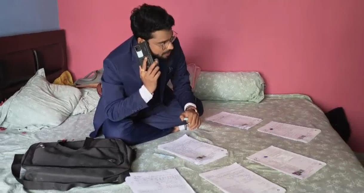 SIR In West Bengal: Forced to do on time a BLO performed SIR work on his reception day