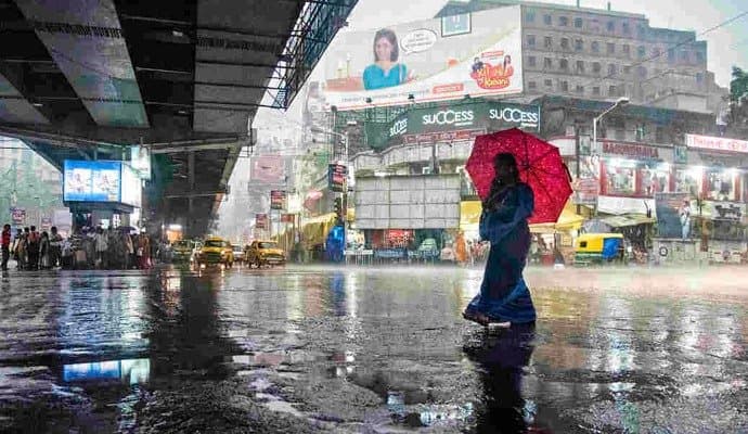 Weather: বাড়ছে তাপমাত্রা, আজও একাধিক জেলায় বৃষ্টির সম্ভাবনা  