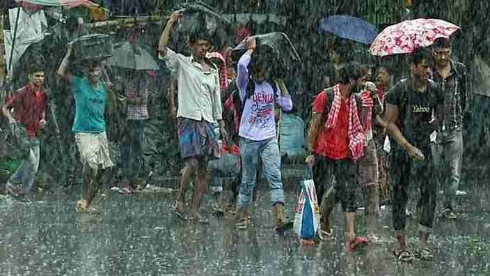 IMD Weather Forecast Heavy Rainfall Warning in 10 Districts in West Bengal