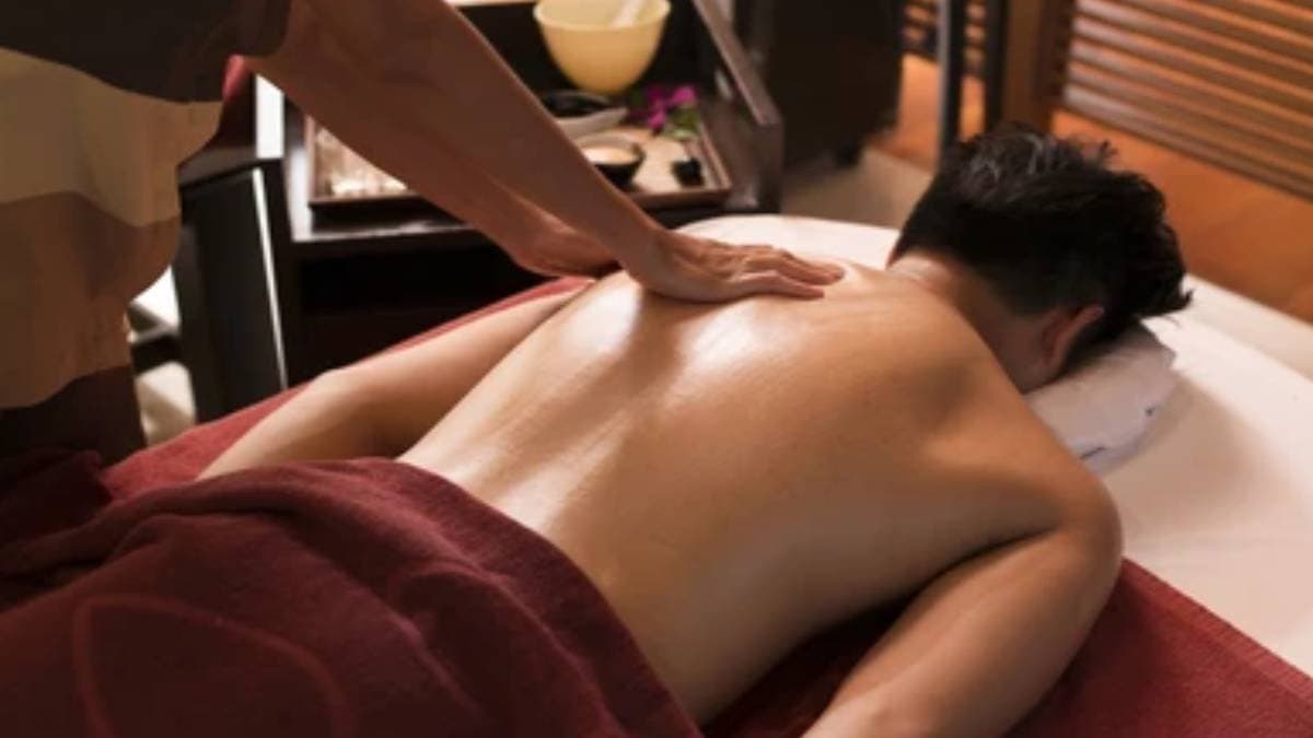 65 year old mumbai man gets threat call from spa service provider