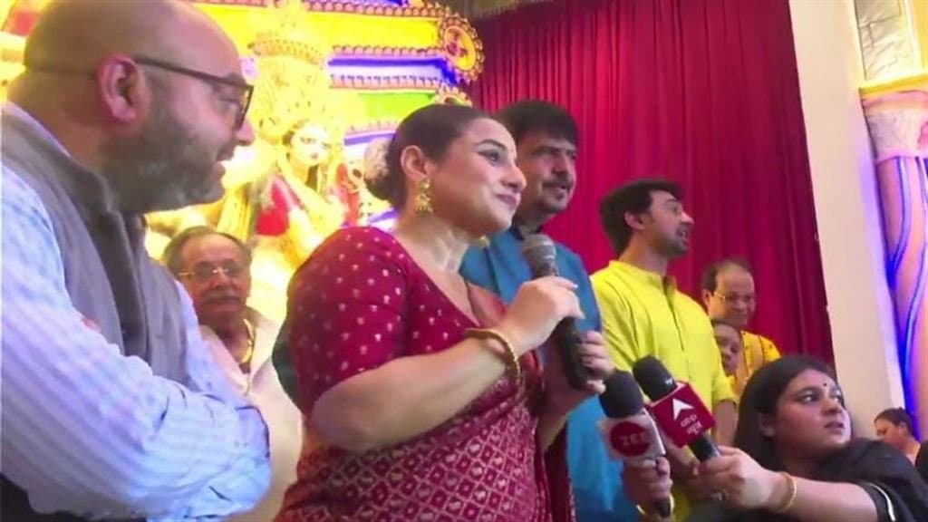 Vidya Balan: মহালয়ায় শ্রীভূমি স্পোর্টিংয়ে অভিনেত্রী বিদ্যা বালান 