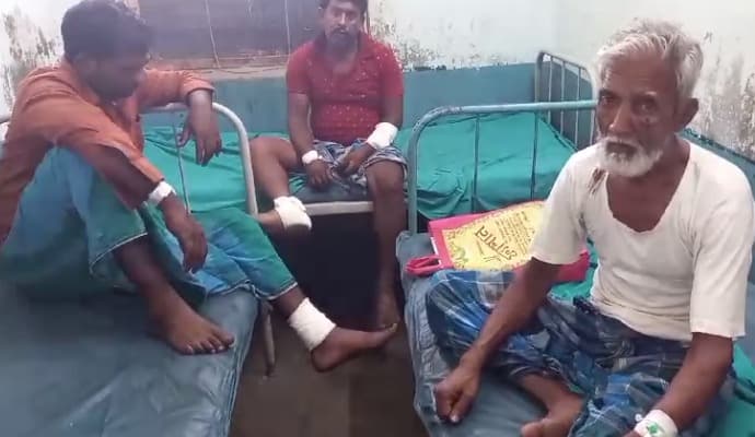Murshidabad: ‌কান্দিতে কংগ্রেস কর্মীদের বাড়িতে বোমাবাজির অভিযোগ,‌ আহত অন্তত পাঁচ 