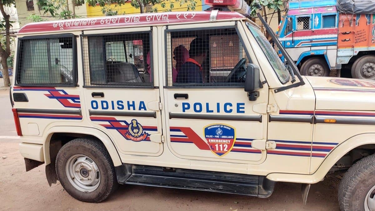 Doctor Charged For sexually assaulted 2 Patients At Odisha Government Hospital gnr