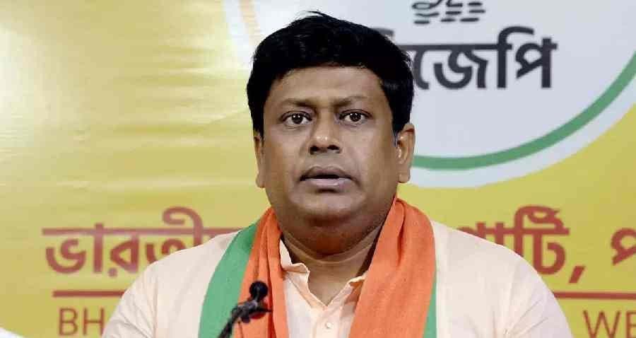 Sukanta Majumder: ‘টাকিতে আমায় হেনস্থা করেছে পুলিশ, নিরাপত্তারক্ষীদের আসতে দেওয়া হয়নি’: সুকান্ত