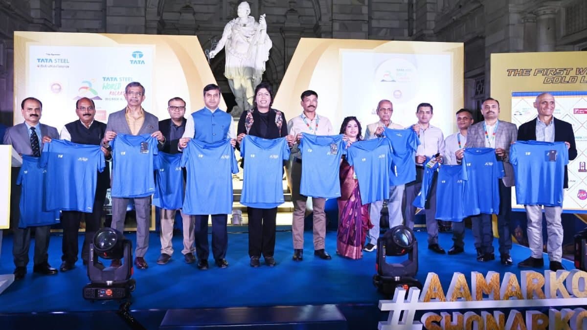 Jersey launch of tata steel world 25K kolkata marathon, sol Campbell, jhulan Goswami to be present to inspire the runners spt 