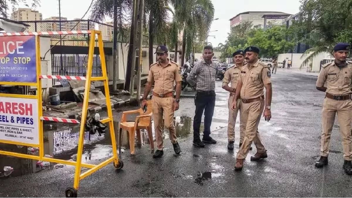  Girl's Body Found Hanging At Construction Site