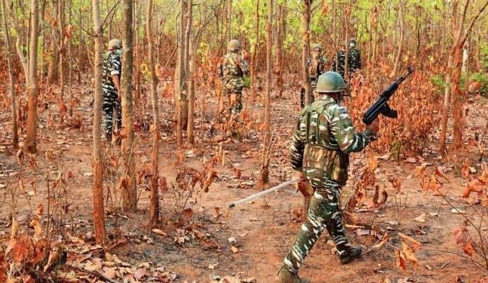 Jharkhand: ঝাড়খণ্ডে নিরাপত্তা বাহিনীর গুলিতে নিহত ৪ নকশালবাদী