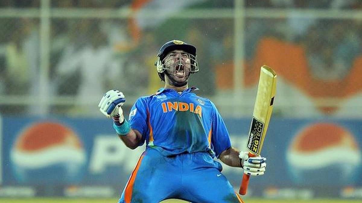 Yuvraj Singh spoke to the Indian womens team and motivated them by narrating a moment from the 2011 World Cup