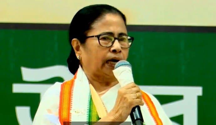 Mamata Banerjee: দলে ঝগড়া-বিবাদ বরদাস্ত করবেন না, কড়া বার্তা মমতার 