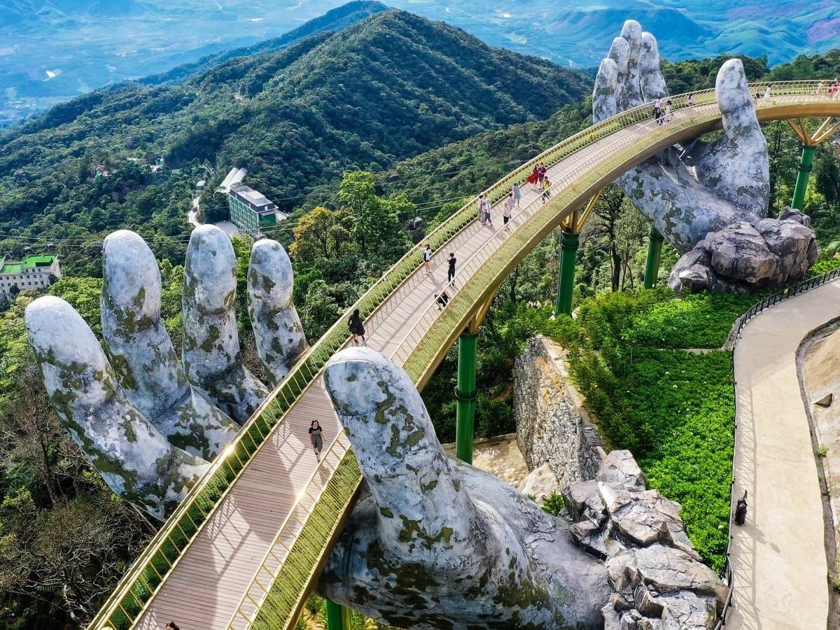 in this country 1000 rupees is about 3 lakhs gnr