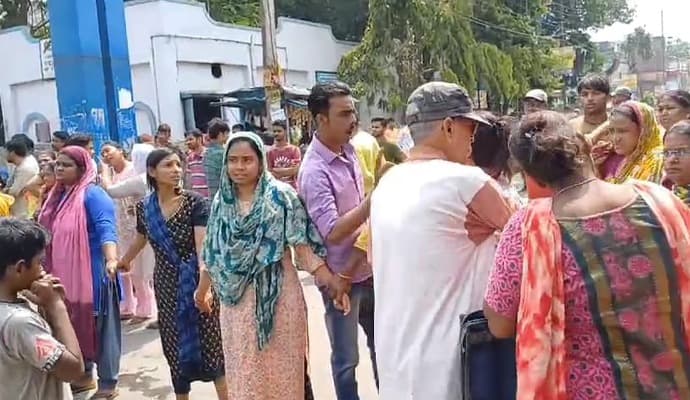 Chinsurah: ‌সামান্য গোলমালের চরম পরিণতি,‌ এক ব্যক্তির মৃত্যুতে উত্তপ্ত চুঁচুড়া