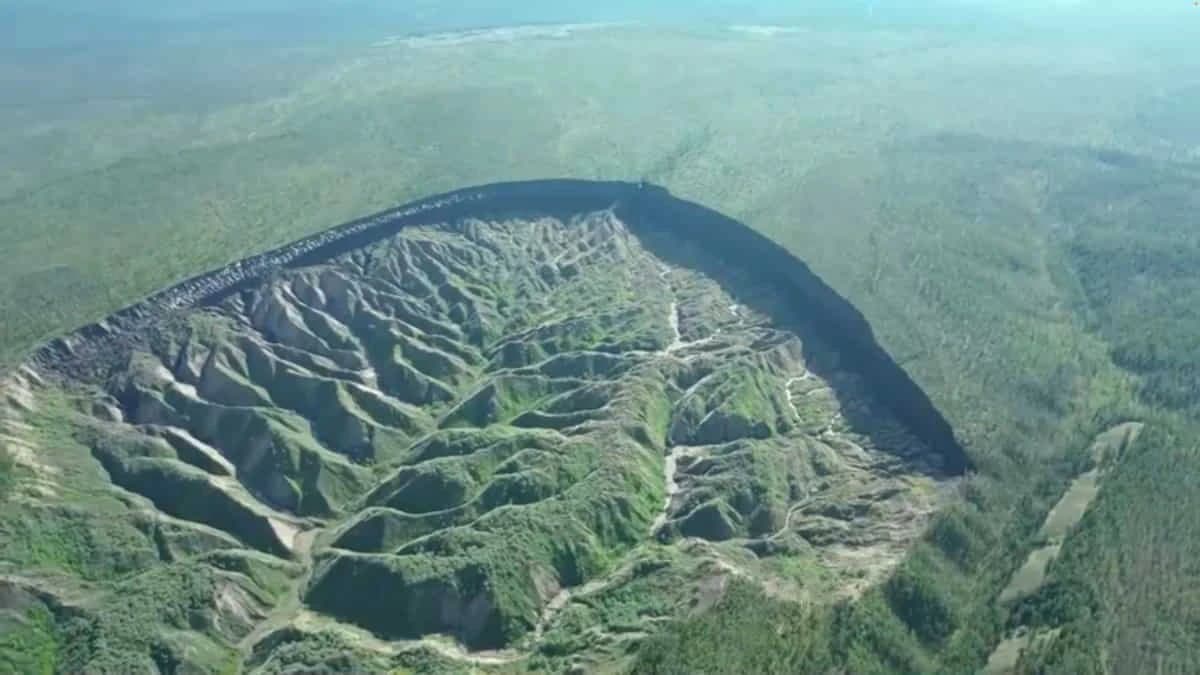 Siberia: সাইবেরিয়ায় 'নরকের দরজা', দেখা মিলছে মহাকাশ থেকেও, ক্ষতির আশঙ্কা বাস্তুতন্ত্রের
