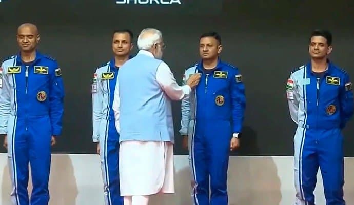 SPACE: মহাকাশ বিজ্ঞানে আরও এগিয়ে যাবে ভারত: প্রধানমন্ত্রী