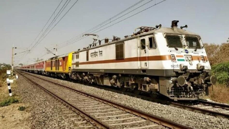 RAIL: হোলি উপলক্ষ্যে ভারতীয় রেল ৫৪০ টি ট্রেন চালাবে