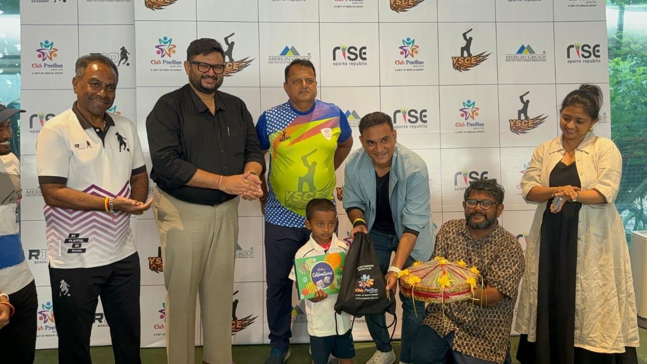 সাড়ে তিন বছরের ক্রিকেট প্রতিভাকে স্কলারশিপ প্রদান মার্লিন গ্রুপের