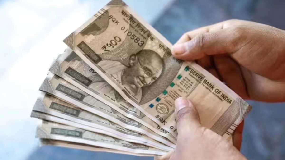 Central government employees Dearness allowance may increase by three percent  before diwali