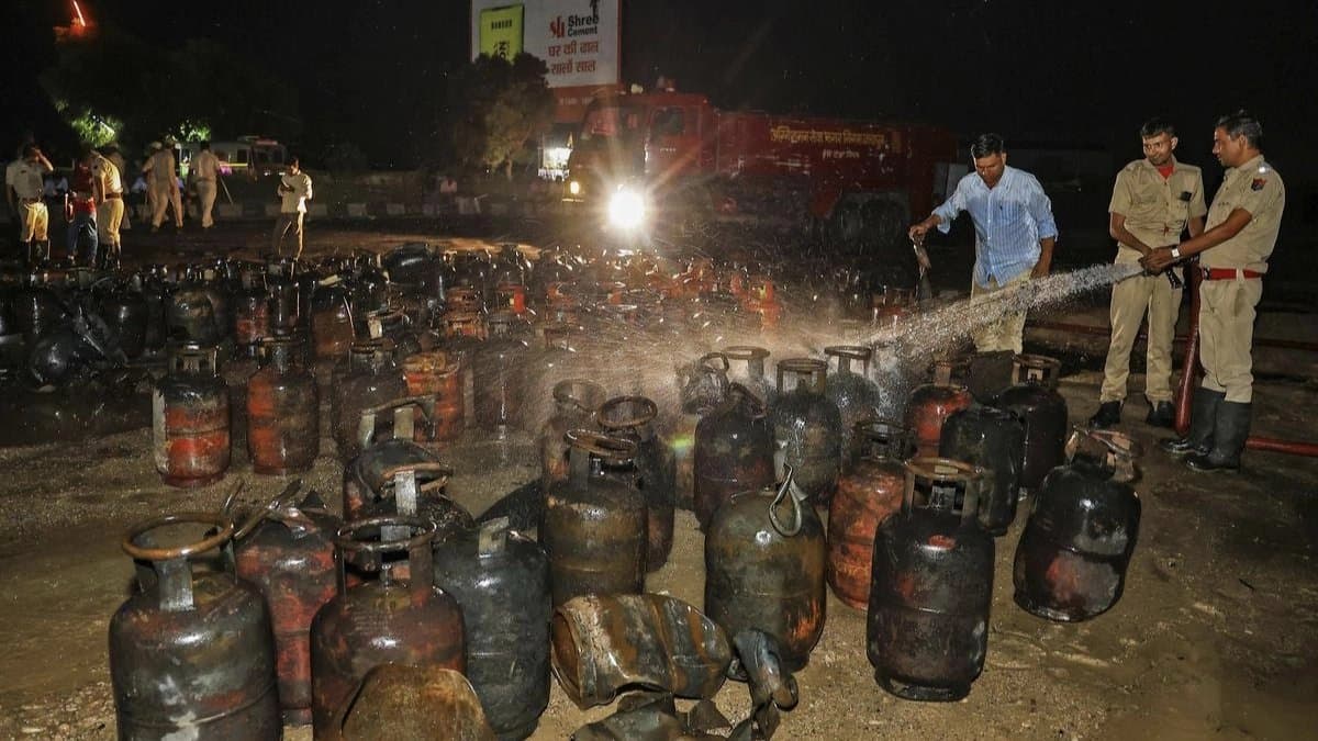 Blasts On Jaipur-Ajmer Highway As Tanker Hits Truck Carrying LPG Cylinders 
