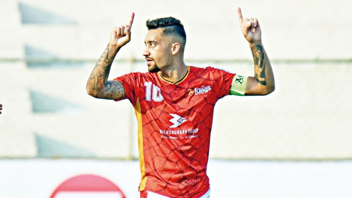  East Bengal lost the opportunity to sign Robson as former footballer of Basundhara Kings signed for a Brazilian Club spt 