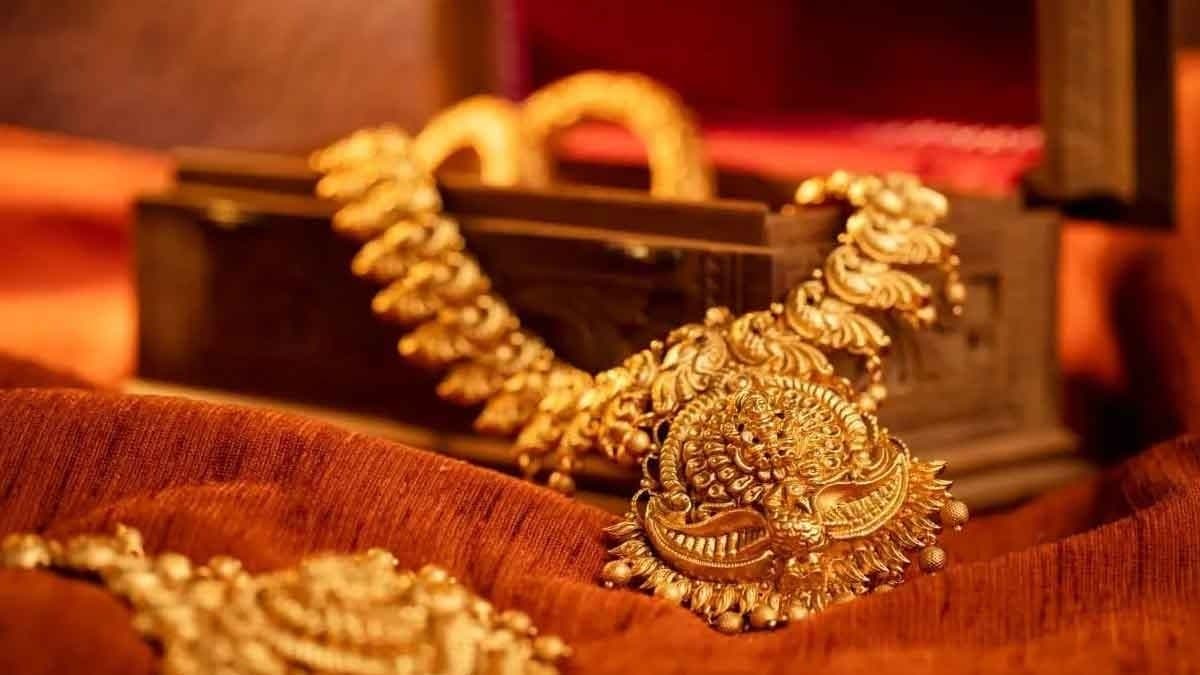 Gold Price Today Check 22 Carat Gold Price in top cities on 12 March