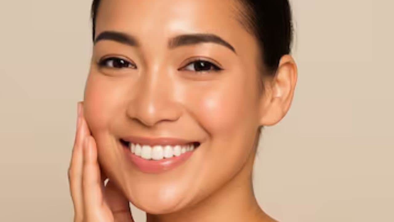 Neuroscientist shares 3 foods that can make your skin look younger