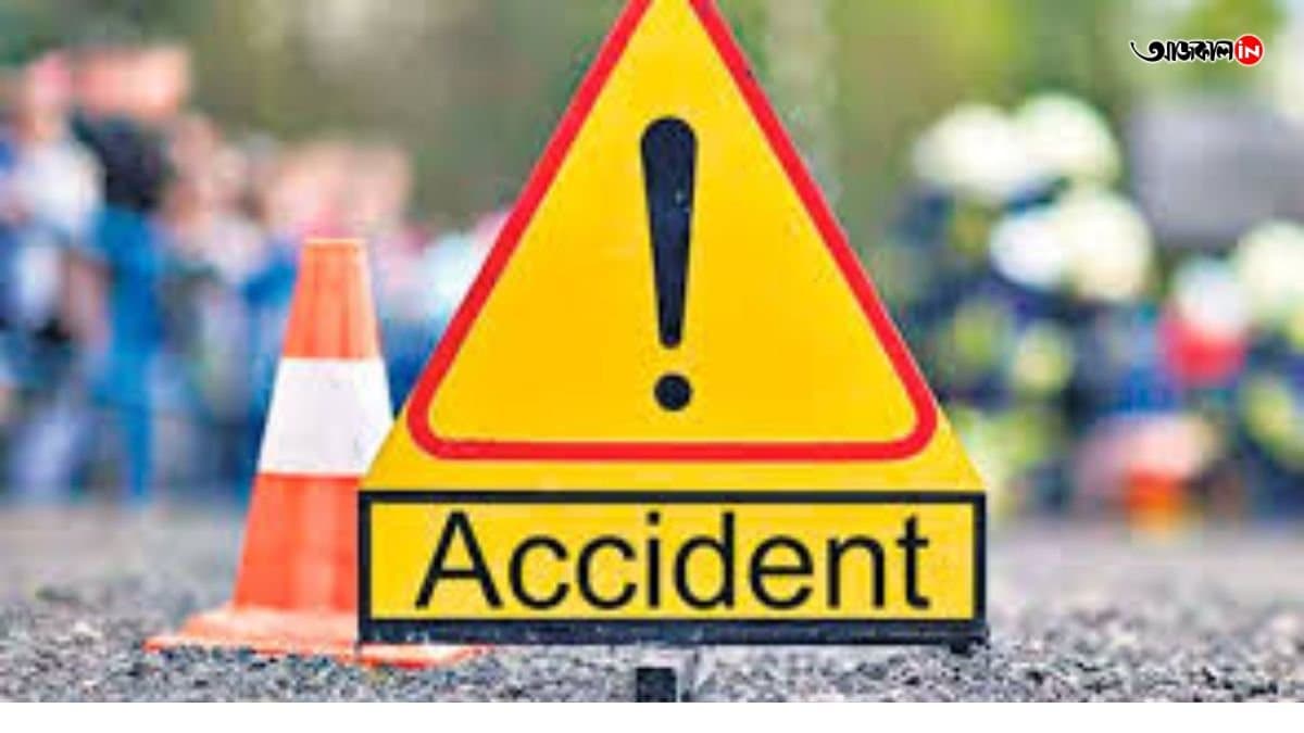 ঠাকুর দেখে ফেরার পথে মর্মান্তিক দুর্ঘটনা, মৃত অন্তত পাঁচ