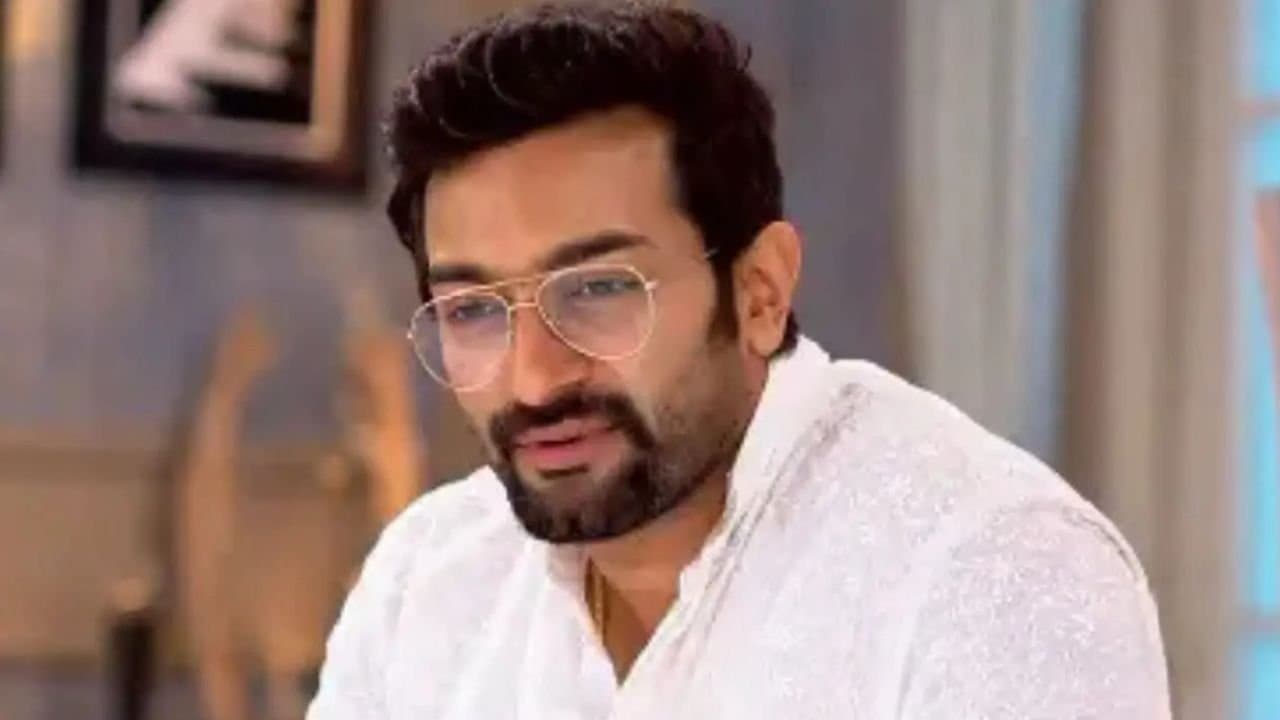 Jeetu Kamal shares a cryptic post amid rumours circulating about Chirodini Tumi Je Amar