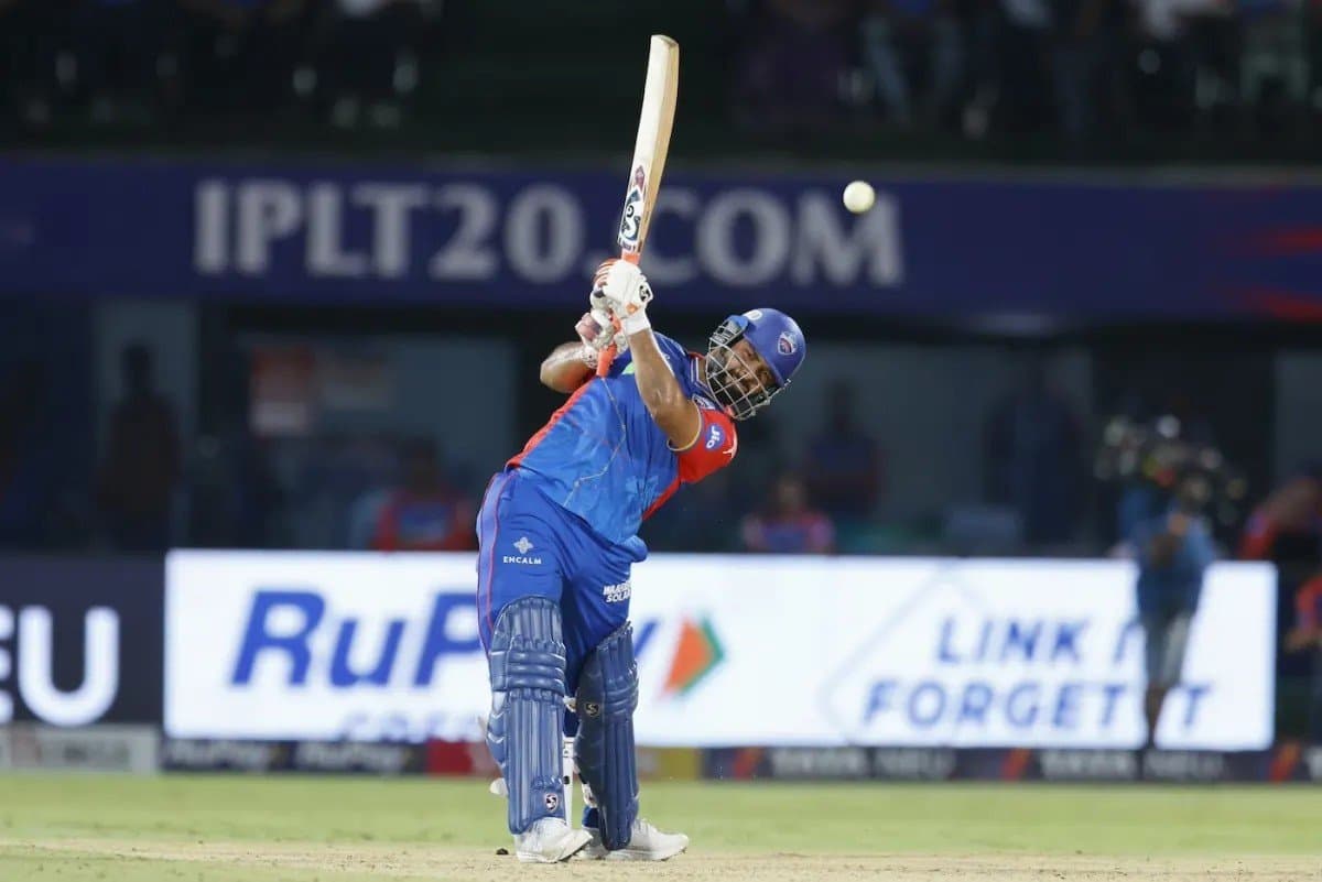 DC-CSK: জীবনযুদ্ধের পর ক্রিকেটেও জয়ে ফিরলেন পন্থ, চেন্নাইয়ের প্রাপ্তি ধোনি
