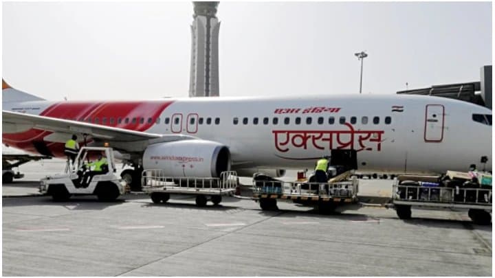 Air India Express: একসঙ্গে সিক লিভ-এ এয়ার ইন্ডিয়া এক্সপ্রেসের ৩০০ কর্মী, বাতিল প্রায় ৯০টি বিমান