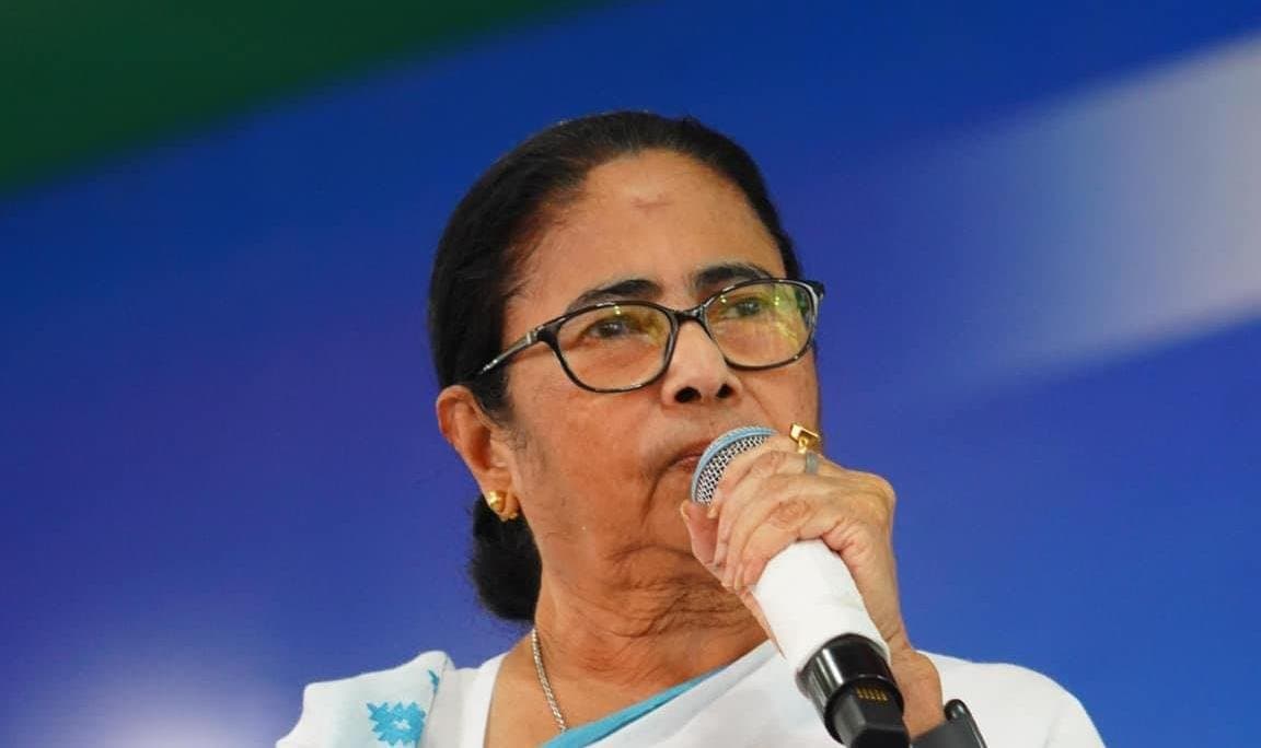 Mamata Banerjee says kalighat skywalk will start from August 