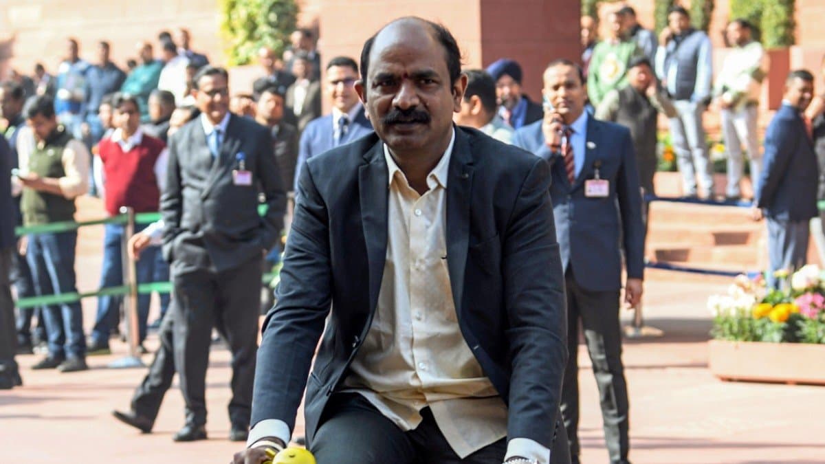 Andhra Pradesh MP offers price money to women on birth of third child