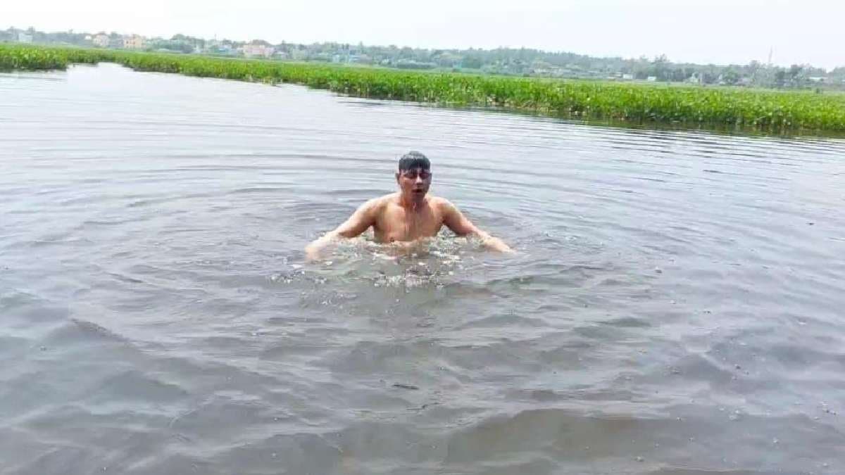 Sadananda Dutta welcomes the Bengali New year with dipping