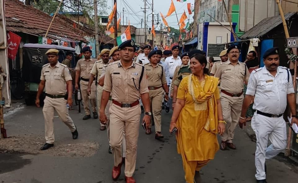 Hooghly: ভোটের আবহে রামনবমী, অশান্তি রুখতে আদালতের নির্দেশে কমিশনারেটের একাধিক সতর্কতা 