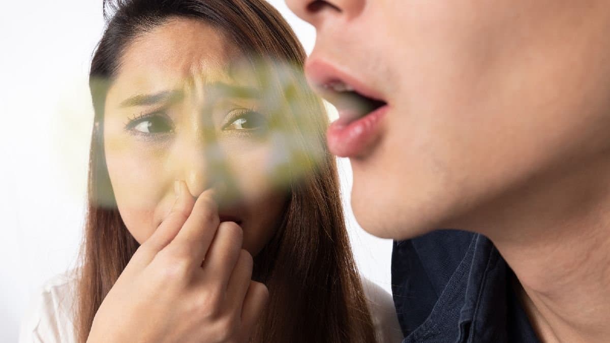 Bad Breath: Ginger and Clove can reduce foul smell of Mouth Odour