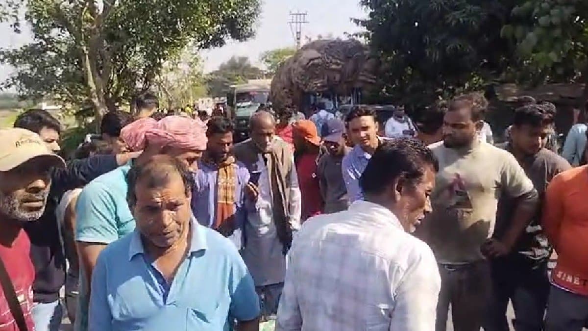 Youth died by bike accident at murshidabad gnr 