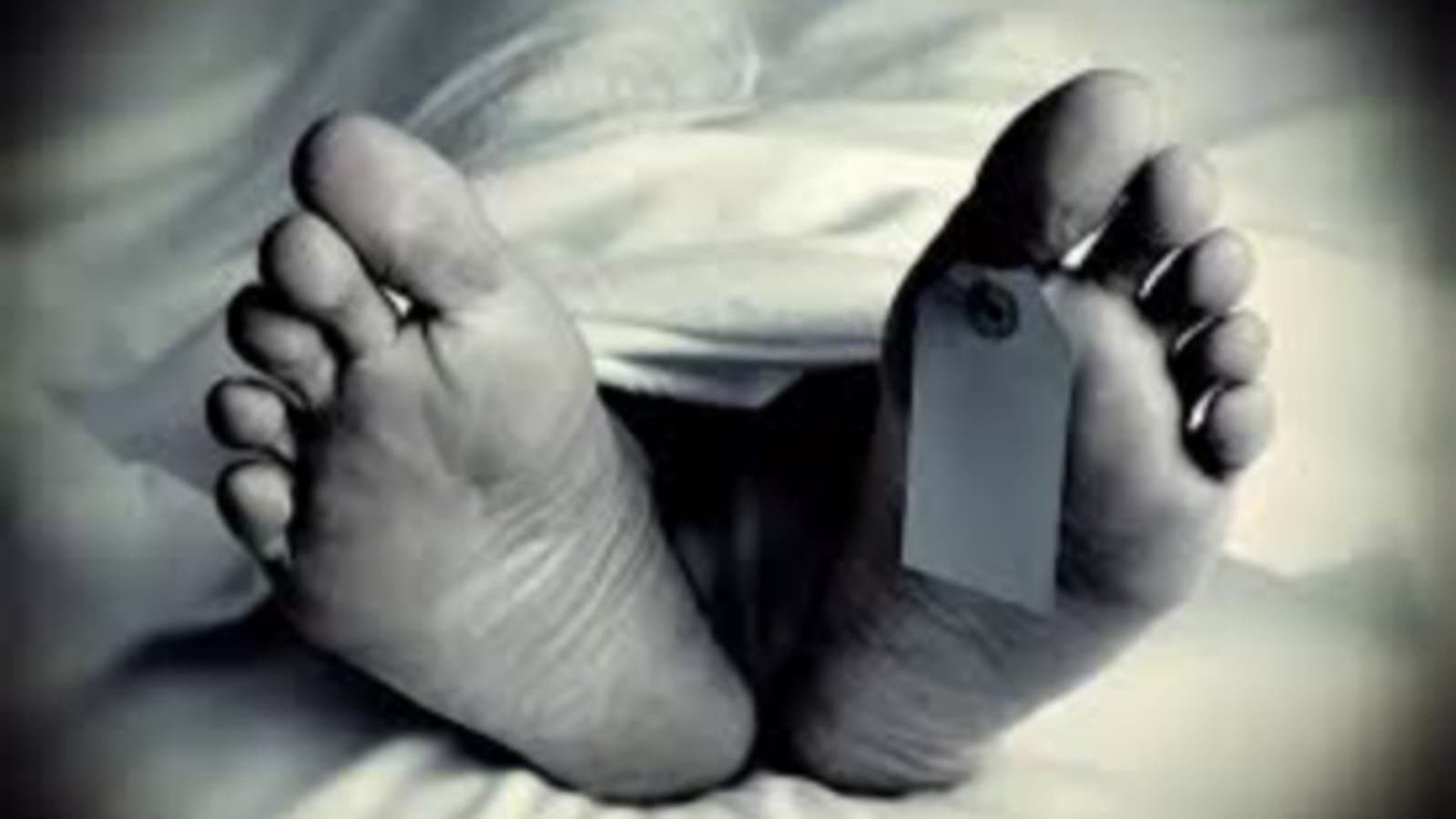 DEAD BODY FOUND IN A HOUSE