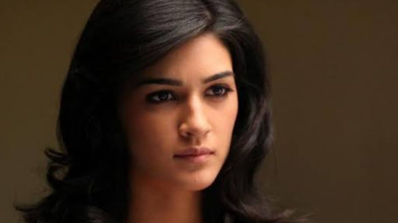 Kriti Sanon-RG Kar: আরজি কর কাণ্ডে 'ক্ষুব্ধ' কৃতি  একহাত নিলেন প্রশাসনকে! চাঁচাছোলা ভাষায় তুললেন কোন প্রশ্ন?