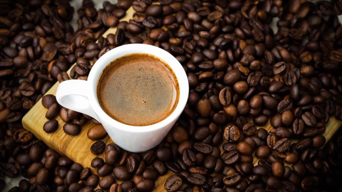 One cup coffee for 25,000 pounds, influencer shows the extent of inflation in Syria gnr