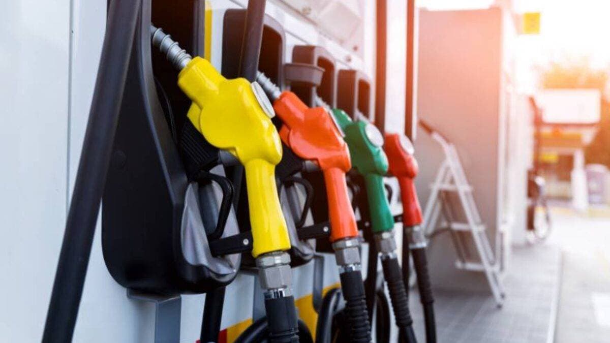 Petrol Diesel Fresh Prices Announced Check Rates In Your City On January 1 gnr