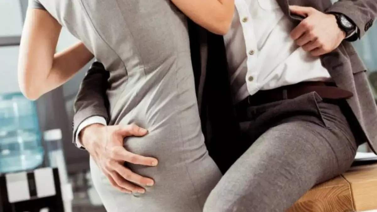 Indian Cricket Team Viral News This Cricketer Extramarital Affair with fellow cricketer wife